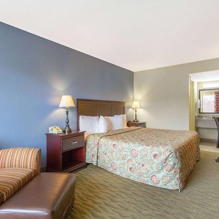 Days Inn By Wyndham Lexington Ngoại thất bức ảnh