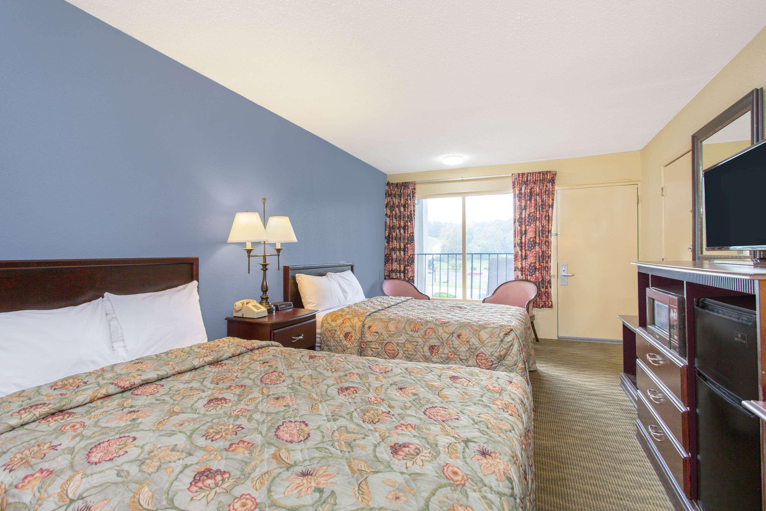 Days Inn By Wyndham Lexington Ngoại thất bức ảnh